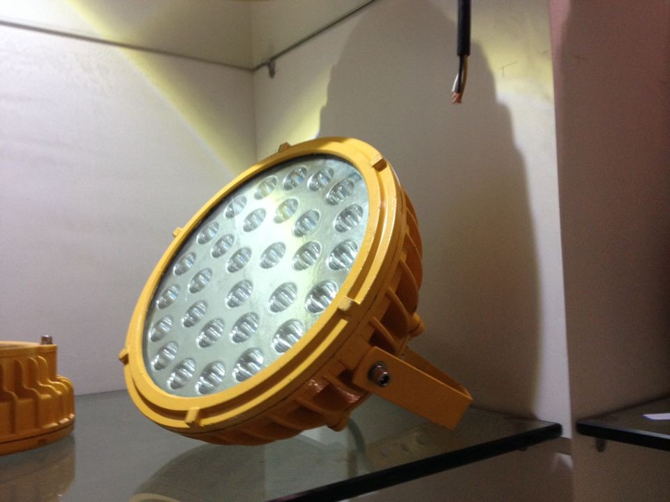 LED防爆灯