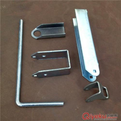 【厂家直销】畜牧养殖业配件，牛栏配件，5件套，加厚热镀锌材质