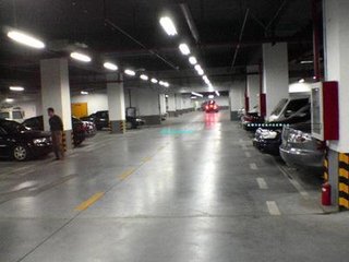 青岛当地有做金刚砂地面抹面的工人吗