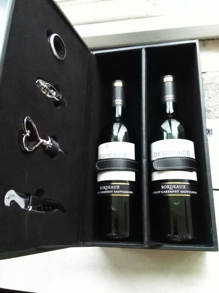 进口干红新品皮盒双之葡萄酒