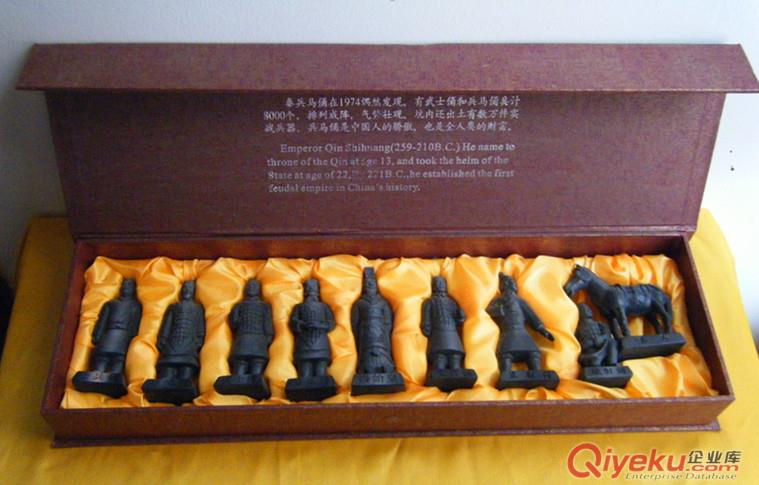 西安禮品兵馬俑工藝品秦始皇陵銅車馬擺件