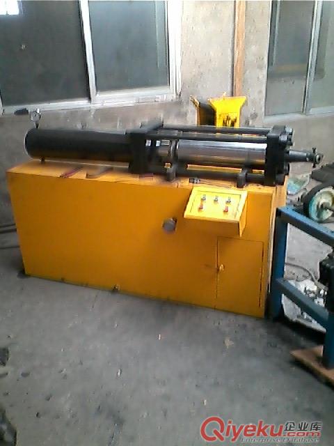 供應小型電焊條生產設備（自動、多功能焊條機）