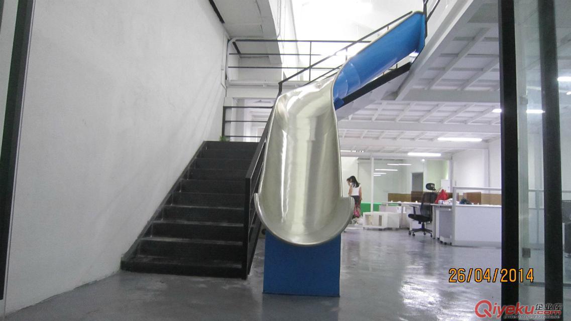 辦公室休閑滑梯     不銹鋼滑梯       水上樂園滑梯