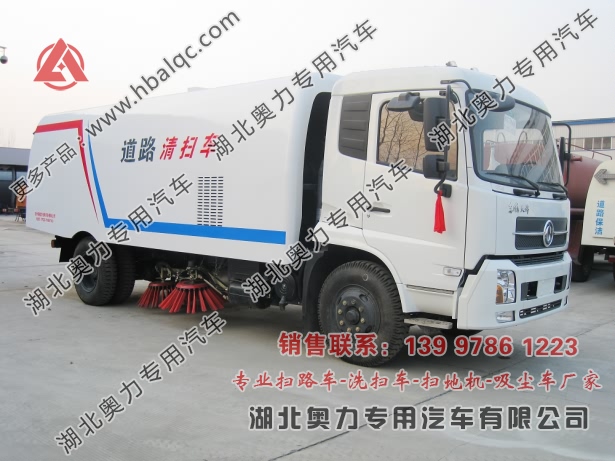 湖北東風(fēng)天錦大型智能環(huán)保綠化灌溉掃路車原始圖片2