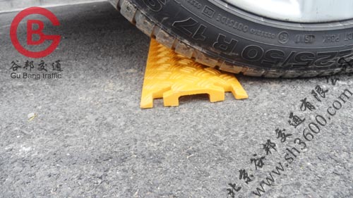 北京護線板制造  耐壓過線板 
