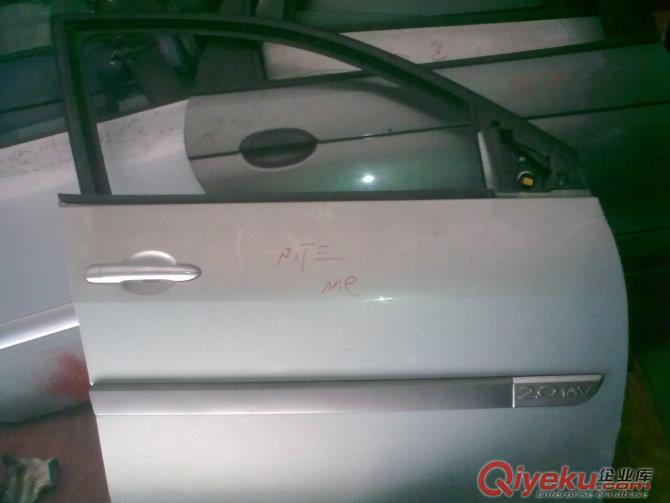 雷諾梅甘娜車門，升降器，拆車件