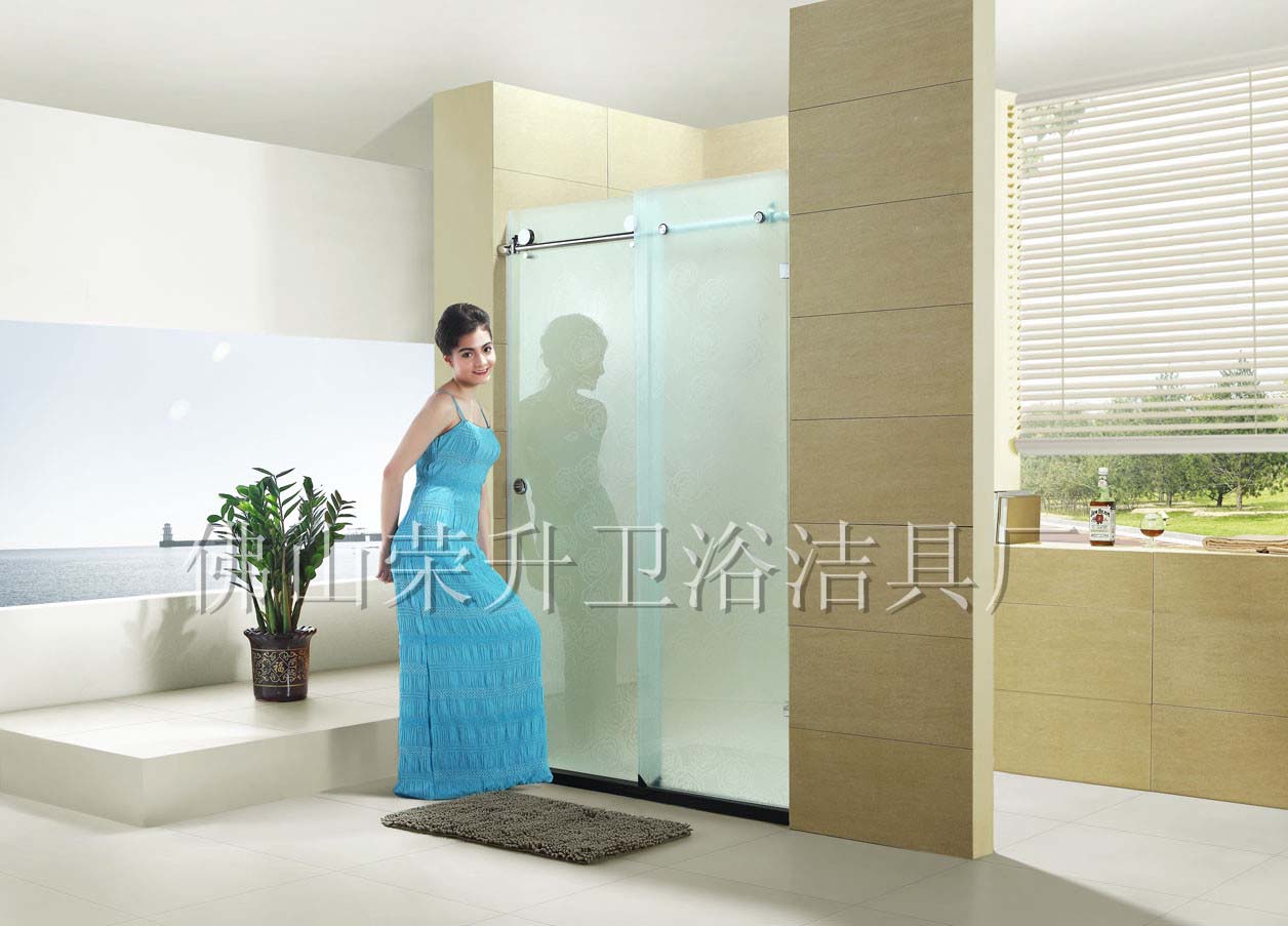 供應(yīng)高xjb推拉式玻璃簡易淋浴房