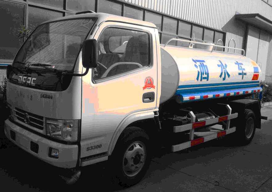 漯河灑水車改裝廠5噸灑水車低價出售
