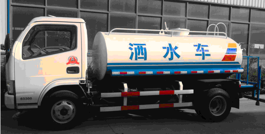 濮陽市朝柴國4發(fā)動機(jī)的灑水車什么價格？