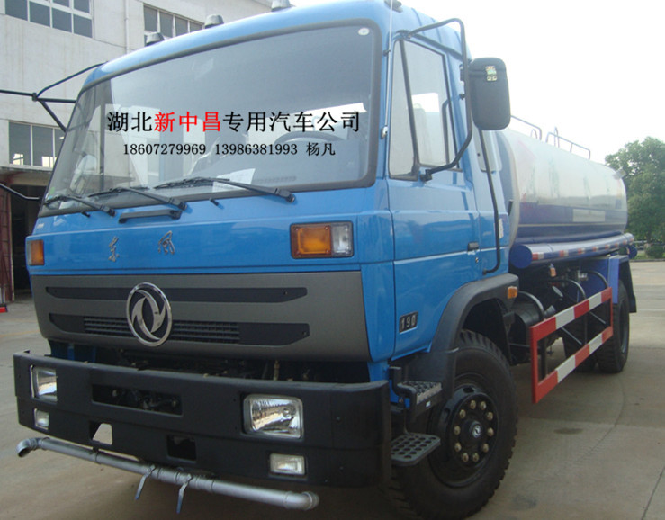 信陽(yáng)廠家直銷(xiāo)10噸老款東風(fēng)145灑水車(chē)