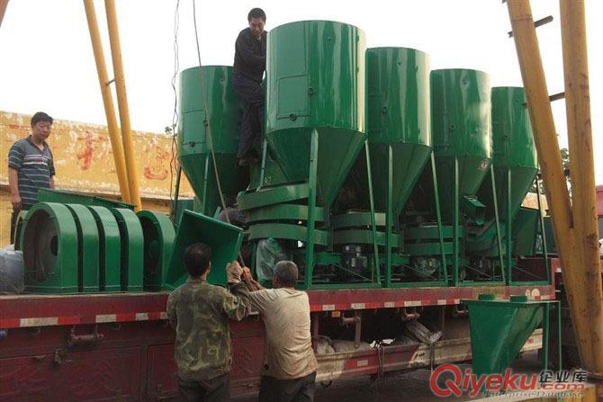 家禽飼料粉碎攪拌桶混合機，雞飼料攪拌粉碎機，鴨飼料攪拌粉碎機原始圖片3