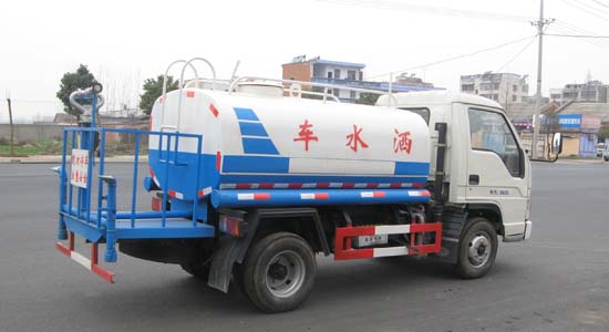 2-3吨福田（2600）小型洒水车