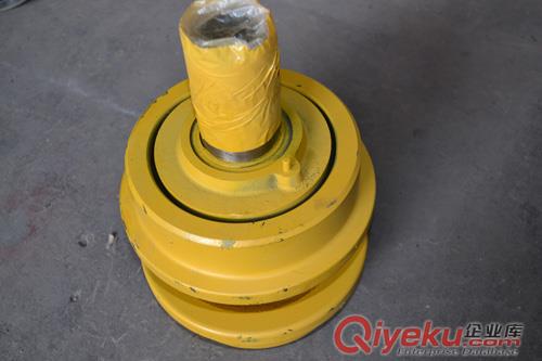 山推SD13推土機(jī)托帶輪 |SD13推土機(jī)托帶輪 |推土機(jī)托帶輪