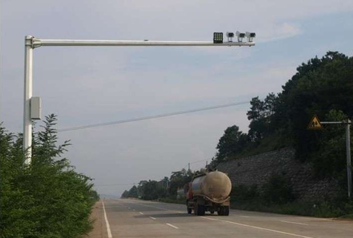 供应道路超速抓拍系统HT3000-S高清测速雷达