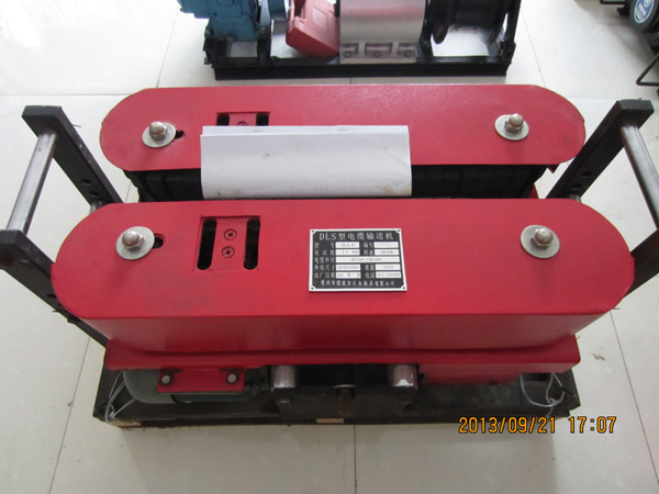 拖拉機(jī)牽引機(jī)公司 拖拉機(jī)牽引機(jī)廠家