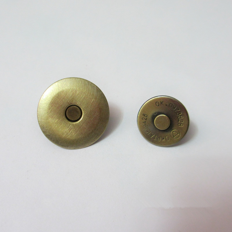 供應(yīng)單面撞釘磁鈕 質(zhì)量可靠 雙面撞釘磁鈕