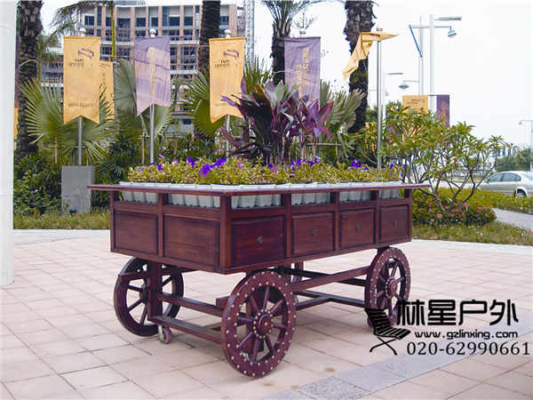 山樟木花車廠家直銷戶外景觀實木花車3105