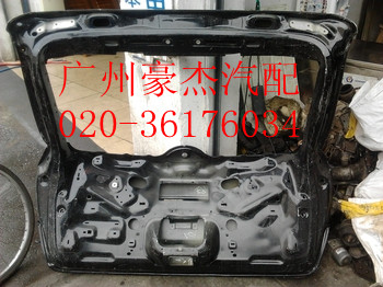 供應寶馬318節氣門，氣門座等拆車配件