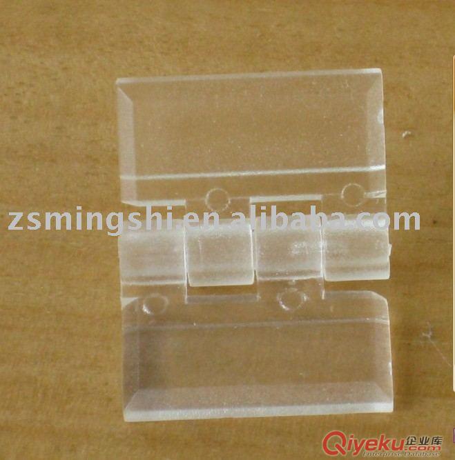The flexible plastic butt hinge