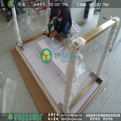 土豪金蘋果6{zx1}上市體驗桌原始圖片3