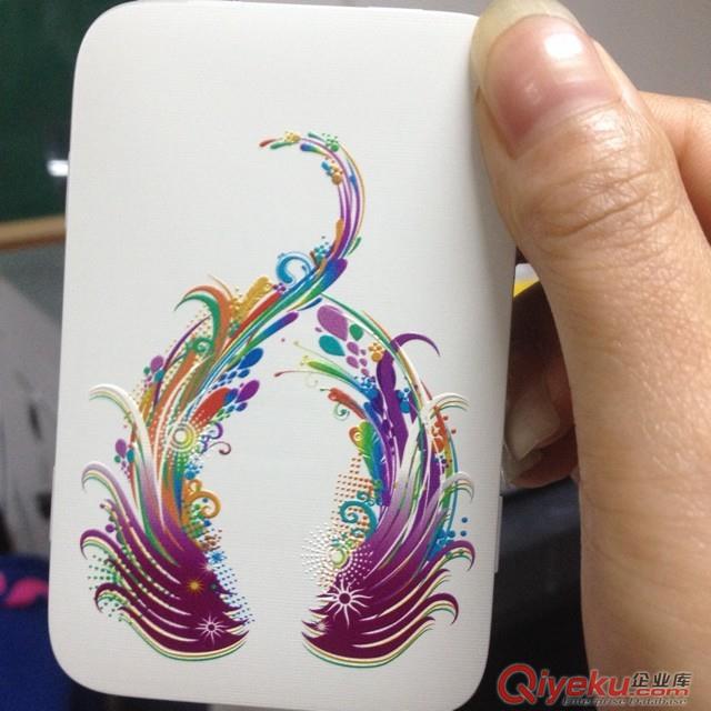 打印個性圖案的UV{wn}打印機/浮雕效果{zh0}的UV數碼印刷機，深圳廠家直銷
