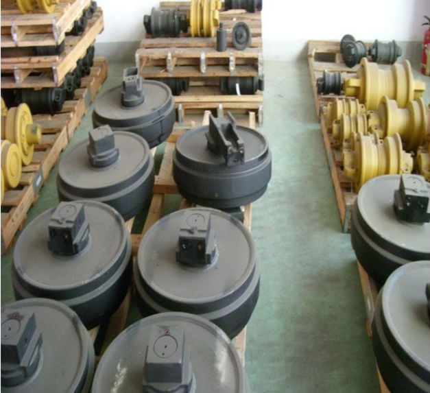 斗山DH220挖掘機(jī)引導(dǎo)輪，挖掘機(jī)引導(dǎo)輪，導(dǎo)向輪，價格現(xiàn)貨 廠家直銷