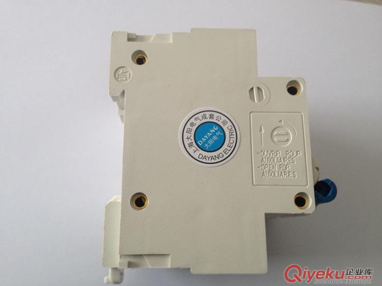 高分?jǐn)嘈⌒蛿嗦菲?DZ47-100H 漏電斷路器 原始圖片2