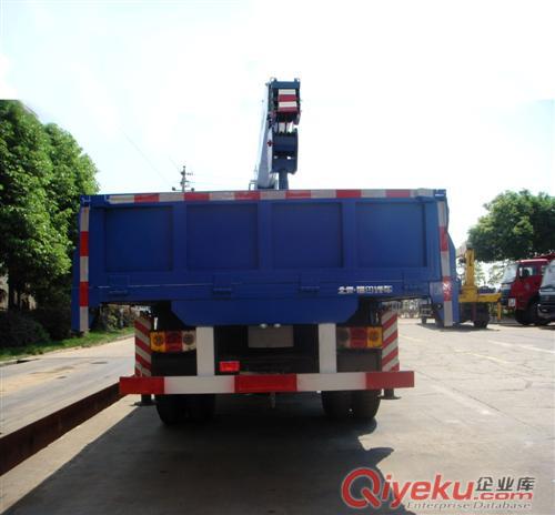 福田牌BJ5102JSQ1-G1型隨車起重運輸車原始圖片3