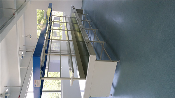 永嘉鶴盛機(jī)電閥門生產(chǎn)組裝流水線溫州機(jī)電閥門總裝線