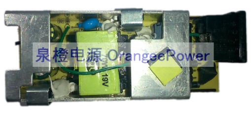 電源廠家供應12V6A桌面式筆記本電源適配器通用顯示器電源