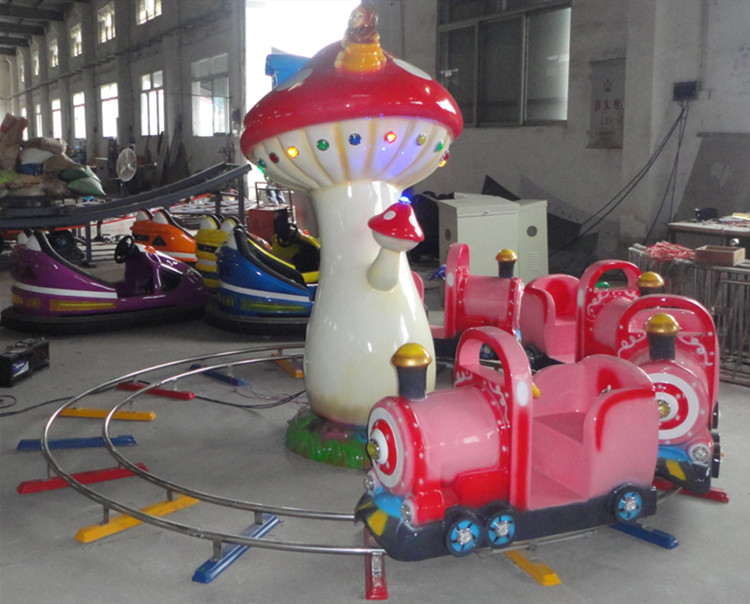 安徽室內(nèi)兒童樂(lè)園設(shè)備、糖果小軌道火車(chē)價(jià)格