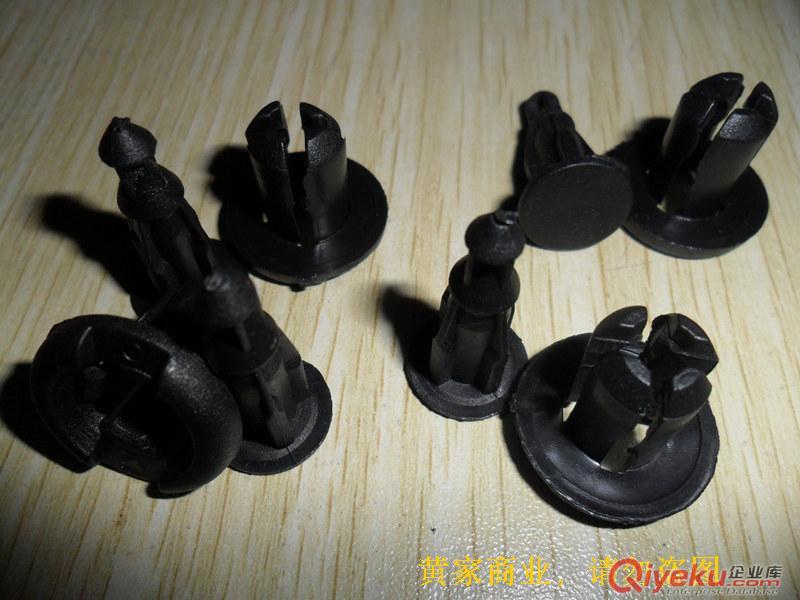 洗水專用炒砂膠粒，炒砂膠釘，洗水機雪花機改炒砂機專用卡扣