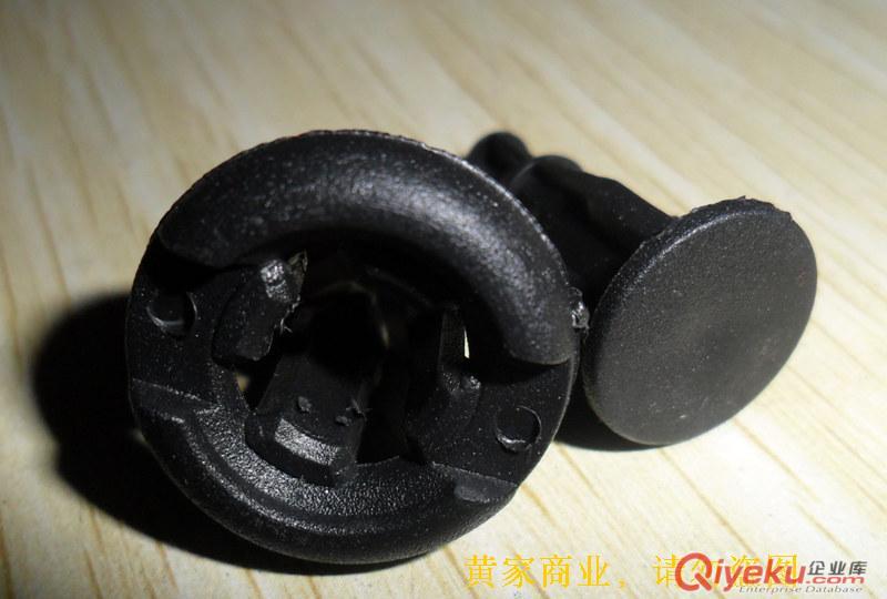 洗水專用炒砂膠粒，炒砂膠釘，洗水機雪花機改炒砂機專用卡扣