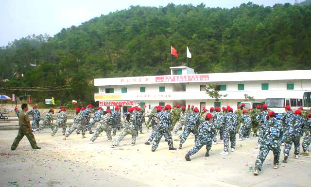 廣州CS野戰(zhàn)_廣州拓展旅游_廣州槍戰(zhàn)_廣州實(shí)彈射擊