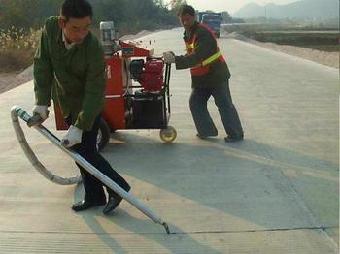 青島道路灌縫膠生產廠家攜帶專業施工隊