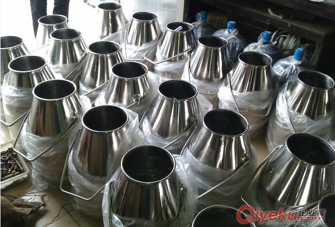 【廠家直銷】不銹鋼擠奶桶，擠奶機專用奶桶