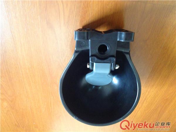 【廠家直銷】牛犢自動飲水碗，直徑210mm，PE材質