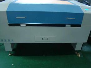 深圳服裝毛絨玩具雙頭激光裁剪機