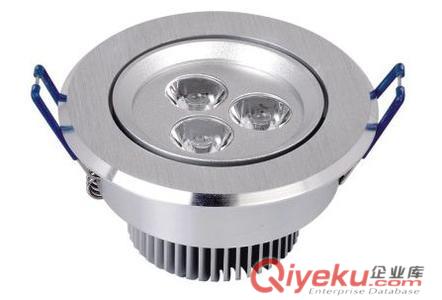 T10日光管560NF/500V/1812電容