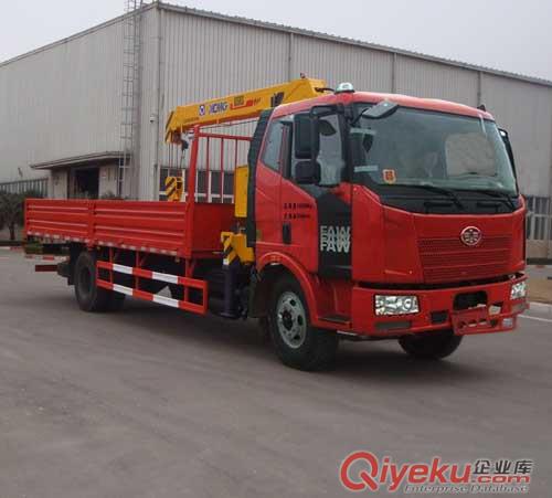 供應(yīng)楚風(fēng)小三軸隨車吊-工廠直銷-13872888116 