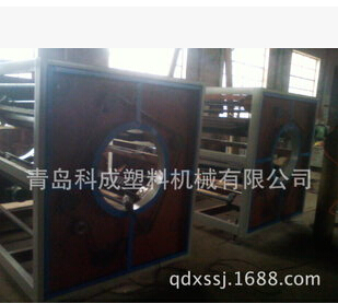 青島新型PVC陰陽角設(shè)備\qq739333846