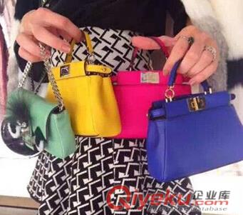 各種品牌prada；hermes；prada；超A；訂制信譽(yù){dy}。歡迎來電咨詢. 