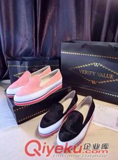 prada；chanel；dior；GUCCI各種品牌 。超A；訂制信譽{dy}。歡迎來電咨詢. 