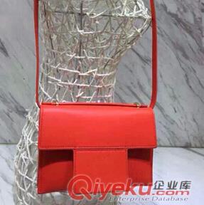批發(fā)   高品質(zhì)包包  鞋 表 各種品牌皮具 歡迎來電訂制