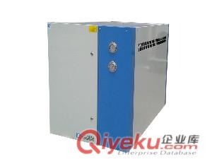 美樂柯水冷箱型冷水機組