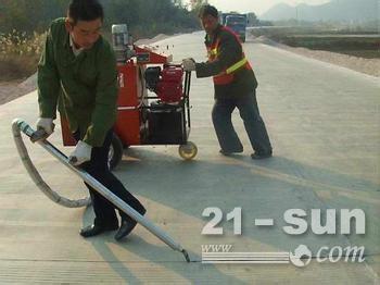 　　萊蕪選擇路面灌縫膠路宜生當仁不讓