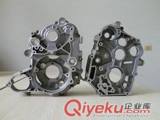 摩托車發動機曲軸箱體 C100 大掛