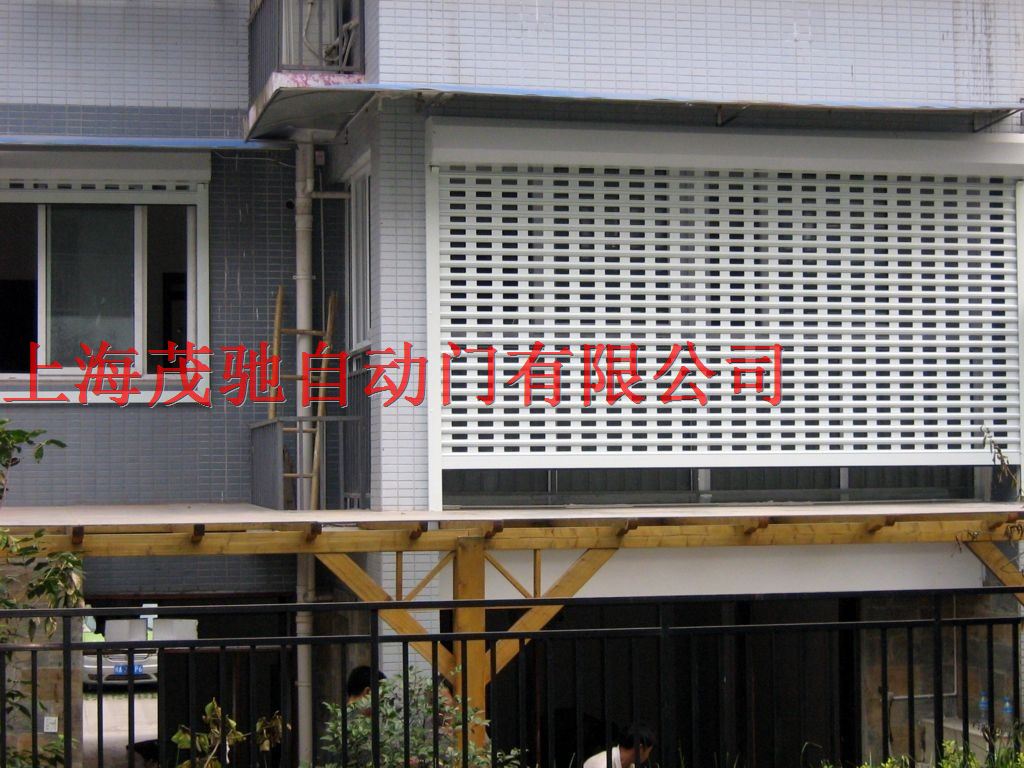 優(yōu)惠供應(yīng)安裝上海歐式卷閘門，型材車庫卷簾門，遙控卷簾窗