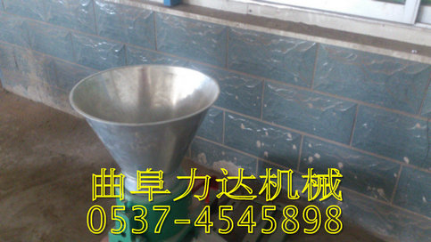 直銷全自動(dòng)攪拌機(jī) 飼料粉碎攪拌機(jī)市場(chǎng)行情