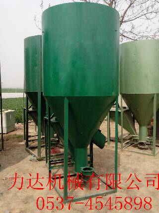 新型預料攪拌機 臥式家用飼料攪拌機圖片